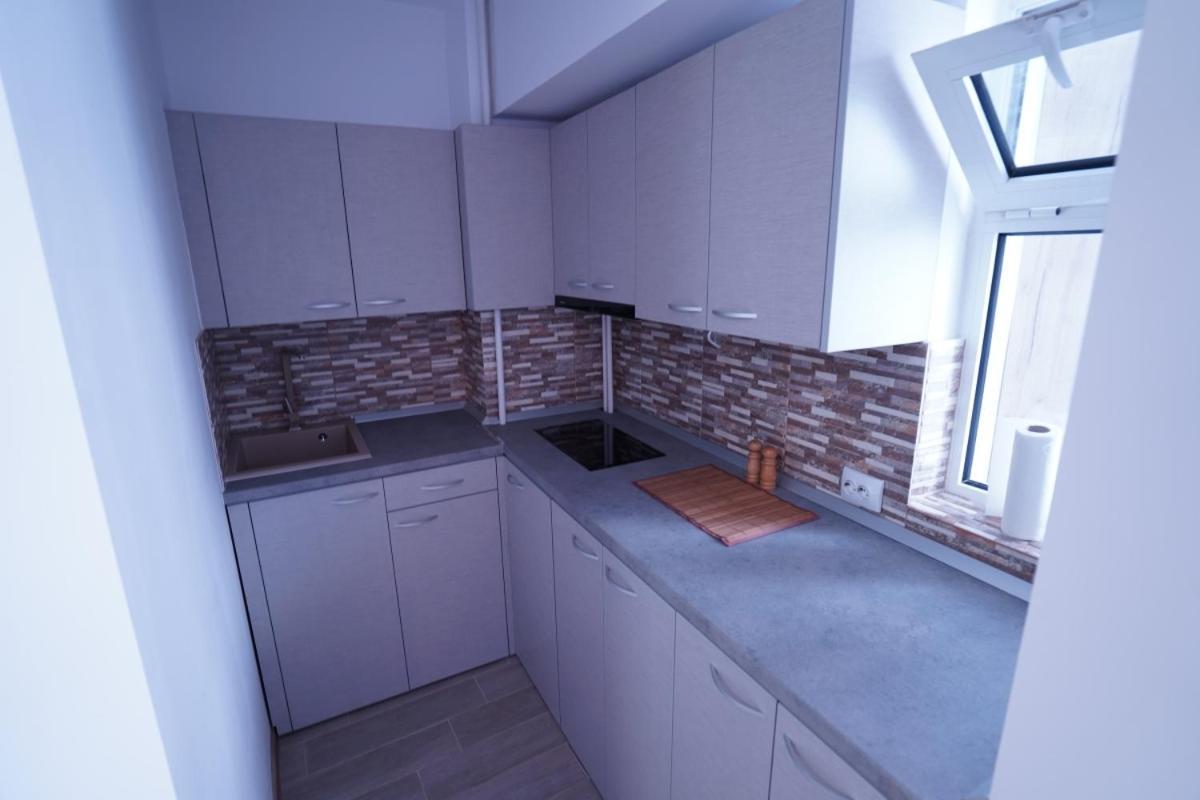 Luxury 1Br Studio Near Hanul Drumetului Bukares Bagian luar foto