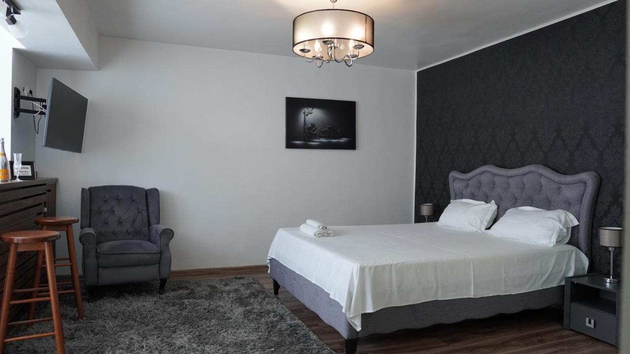 Luxury 1Br Studio Near Hanul Drumetului Bukares Bagian luar foto